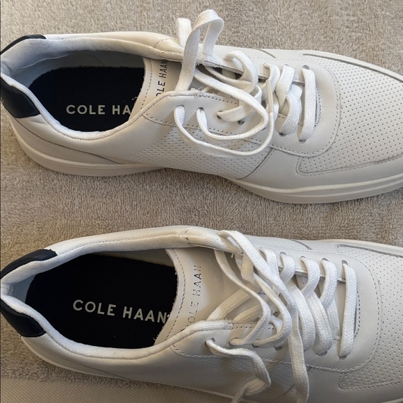 Cole Haan Men's White and Blue leather perforated leather uppers modern sneaker - Picture 3 of 6